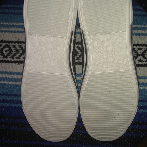 (KENNETH COLE'S). - Picture 5 of 6